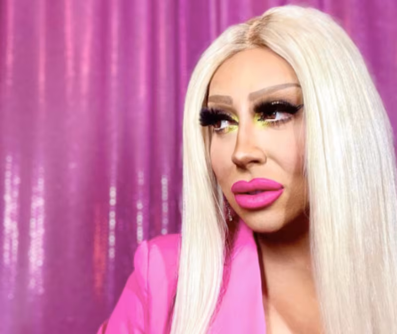 Picture of Davina Devine on pink background